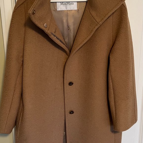 MaxMara - Camel Mid Length Long Sleeve Coat - 100% CamelHair with Viscose Lining - Picture 3 of 4